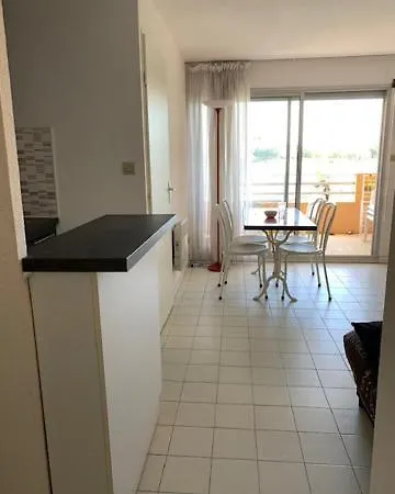 6 Pers, 2 Chambres, Terrasse, Piscine Et Parking A 50m De La Mer - Ref, Baie103 Apartmán Agde